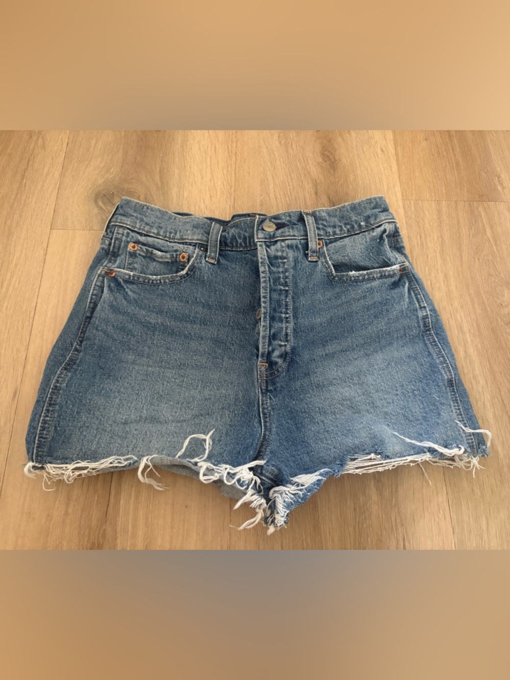 GAP cheeky shorts